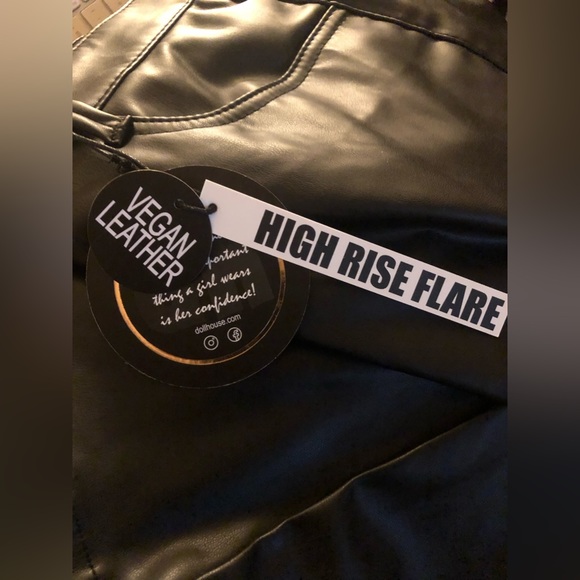 DOLLHOUSE HIGH RISE FLARE VEGAN LEATHER PANTS SIZE: 14w - Picture 8 of 10